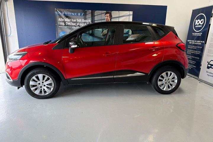 Rød Renault Captur fra 2017