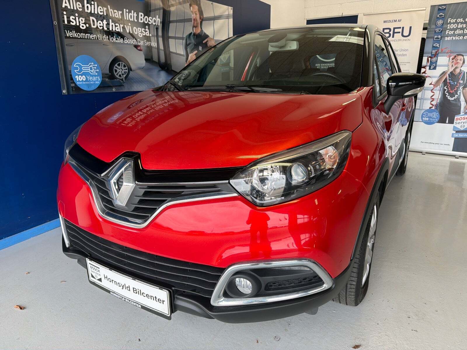 Rød Renault Captur fra 2017