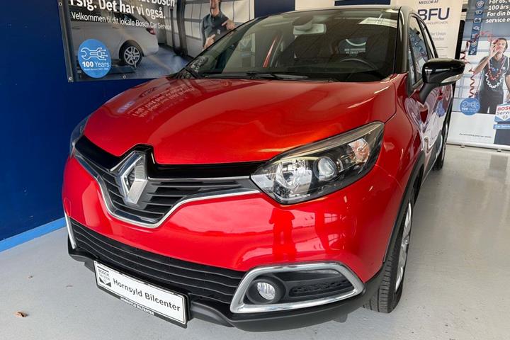 Rød Renault Captur fra 2017