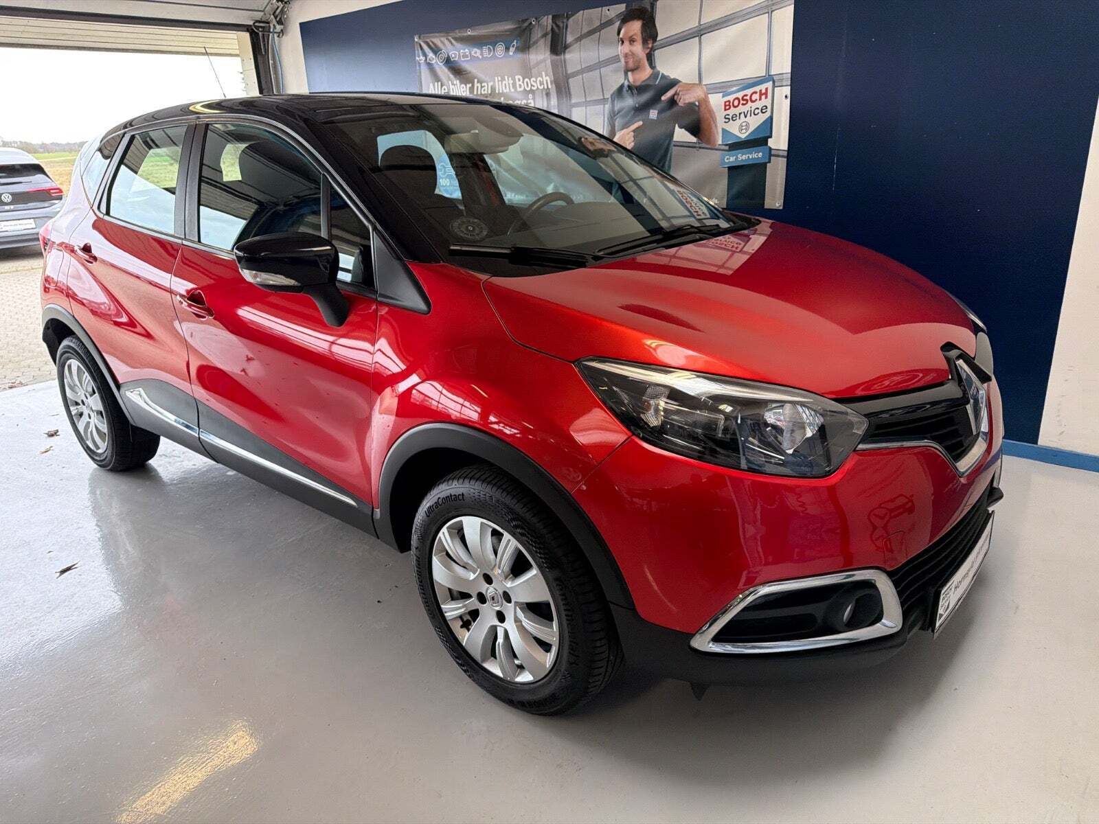 Rød Renault Captur fra 2017