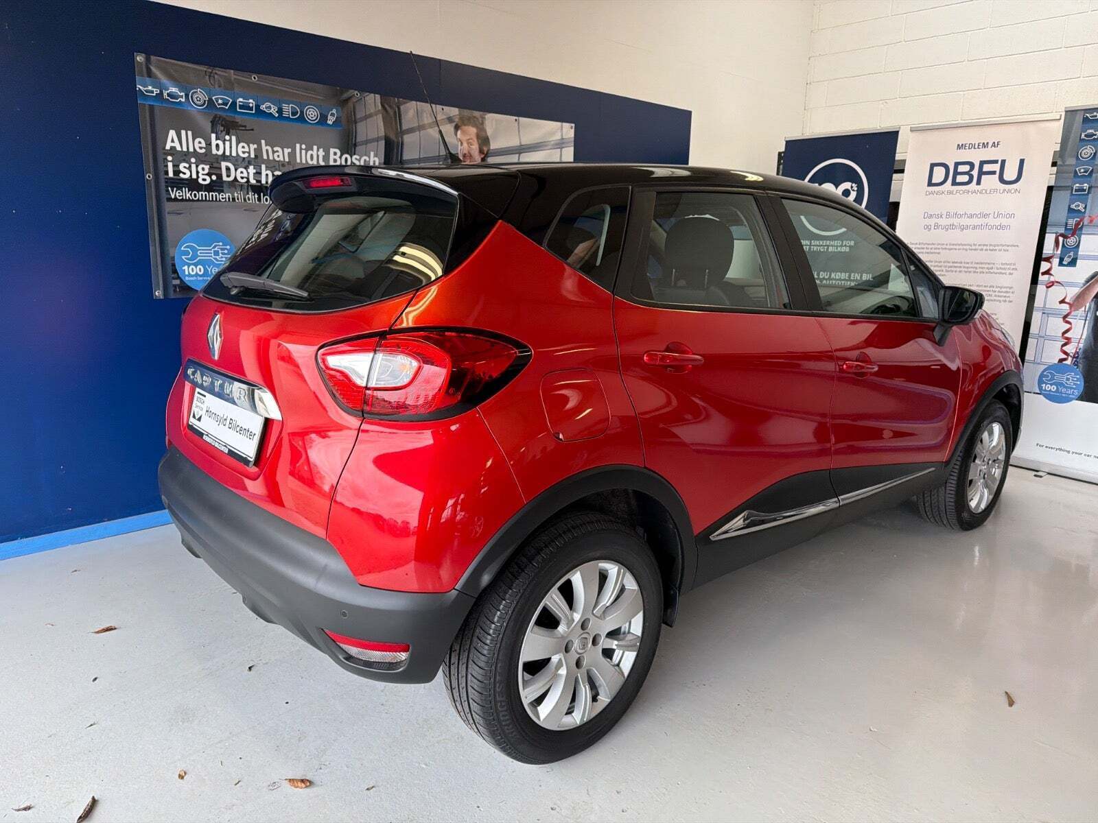 Rød Renault Captur fra 2017