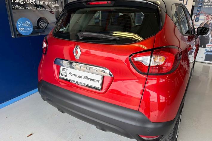 Rød Renault Captur fra 2017