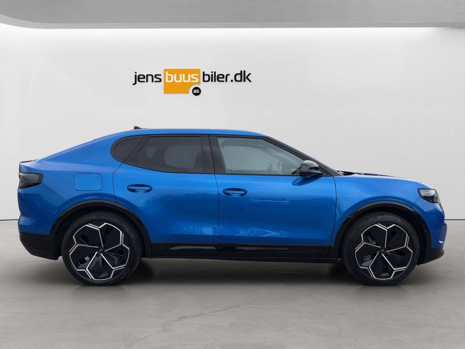 Ford Capri 77 Premium Extended Range