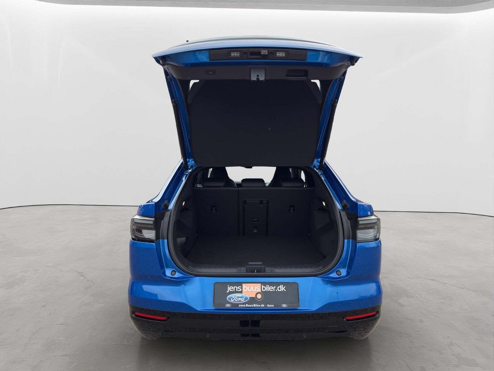 Ford Capri 77 Premium Extended Range