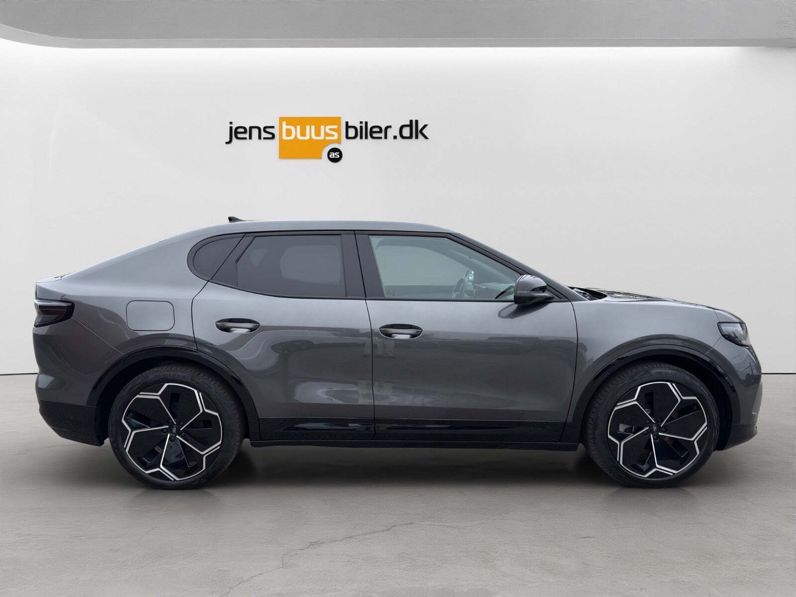 Ford Capri 77 Premium Extended Range