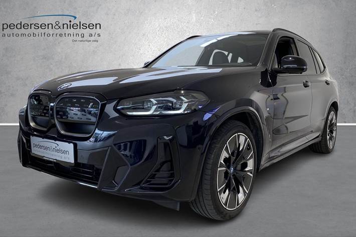 Sort BMW iX3 fra 2022