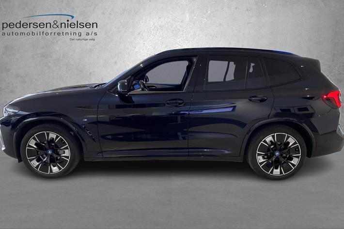 Sort BMW iX3 fra 2022