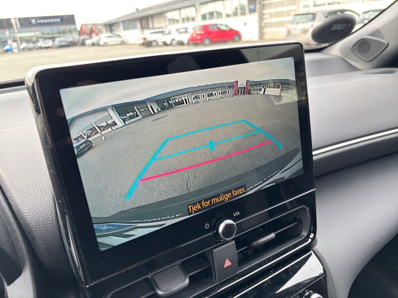 Grå Toyota Yaris Cross fra 2025