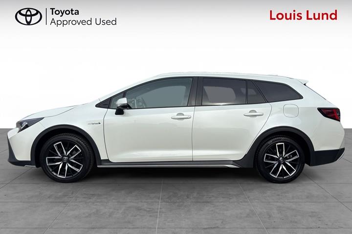 Hvid Toyota Corolla fra 2020