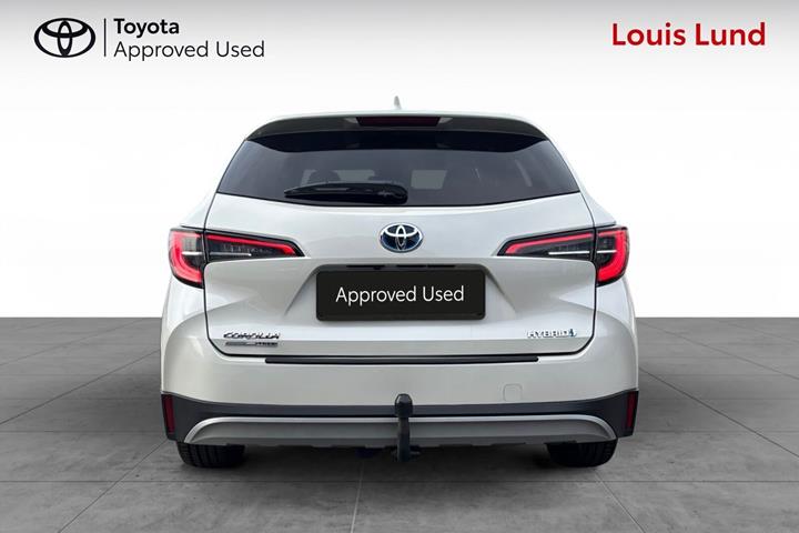 Hvid Toyota Corolla fra 2020