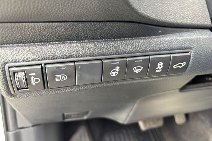 Hvid Toyota Corolla fra 2020