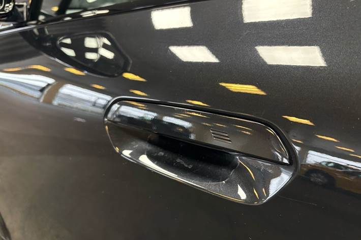 Sort BMW iX2 fra 2025