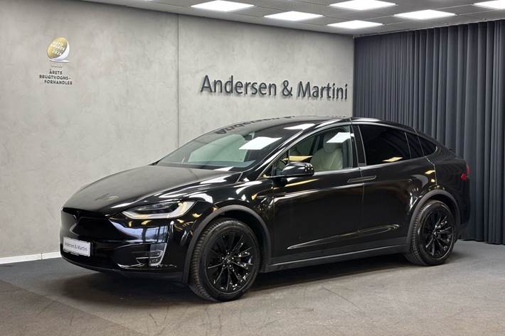 Blå Tesla Model X fra 2020