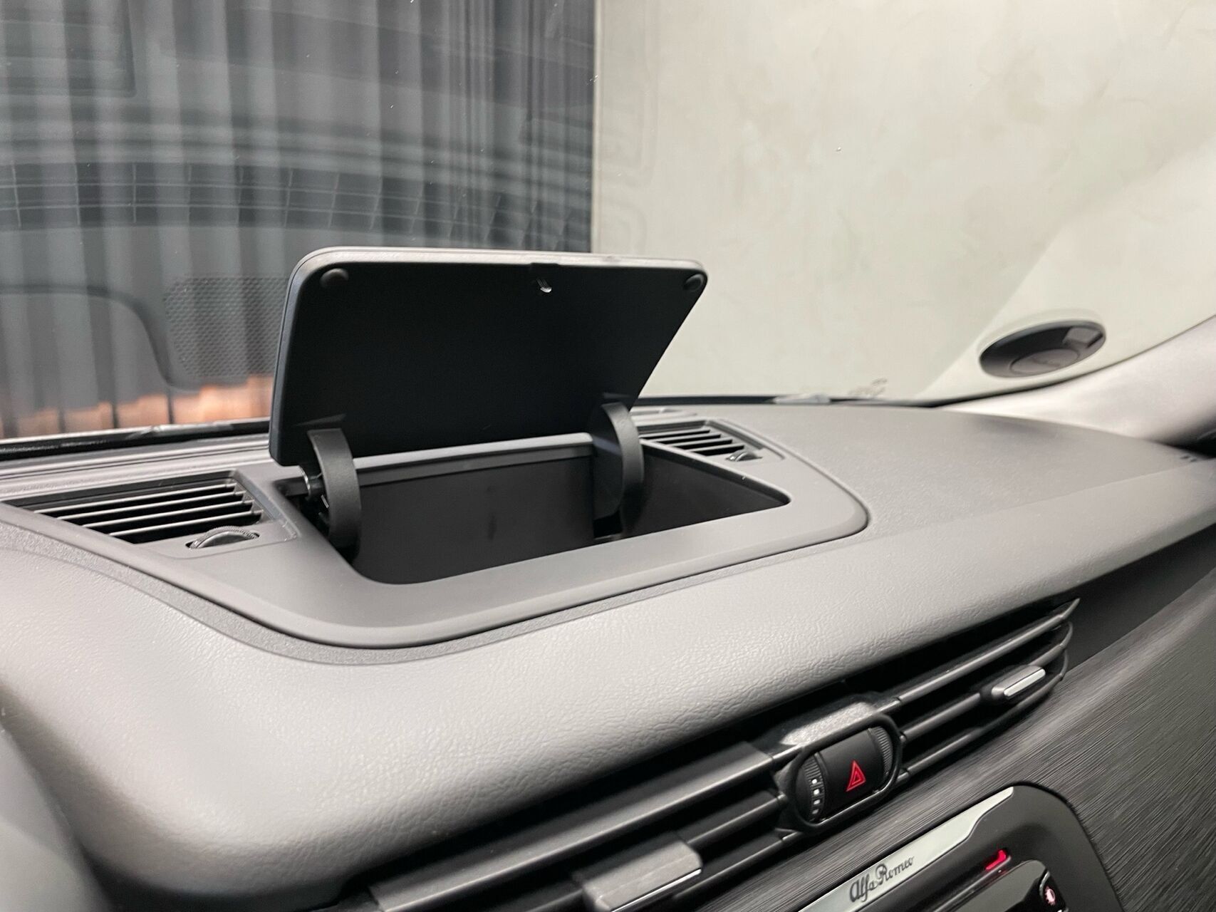 Sort Alfa Romeo Giulietta fra 2017