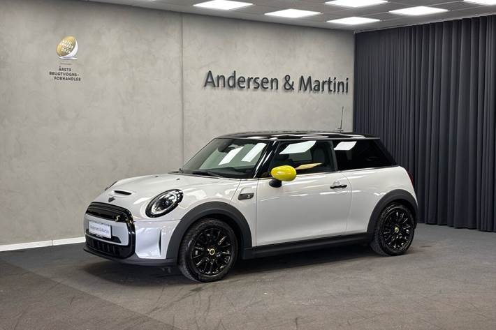 Hvid Mini Cooper fra 2021