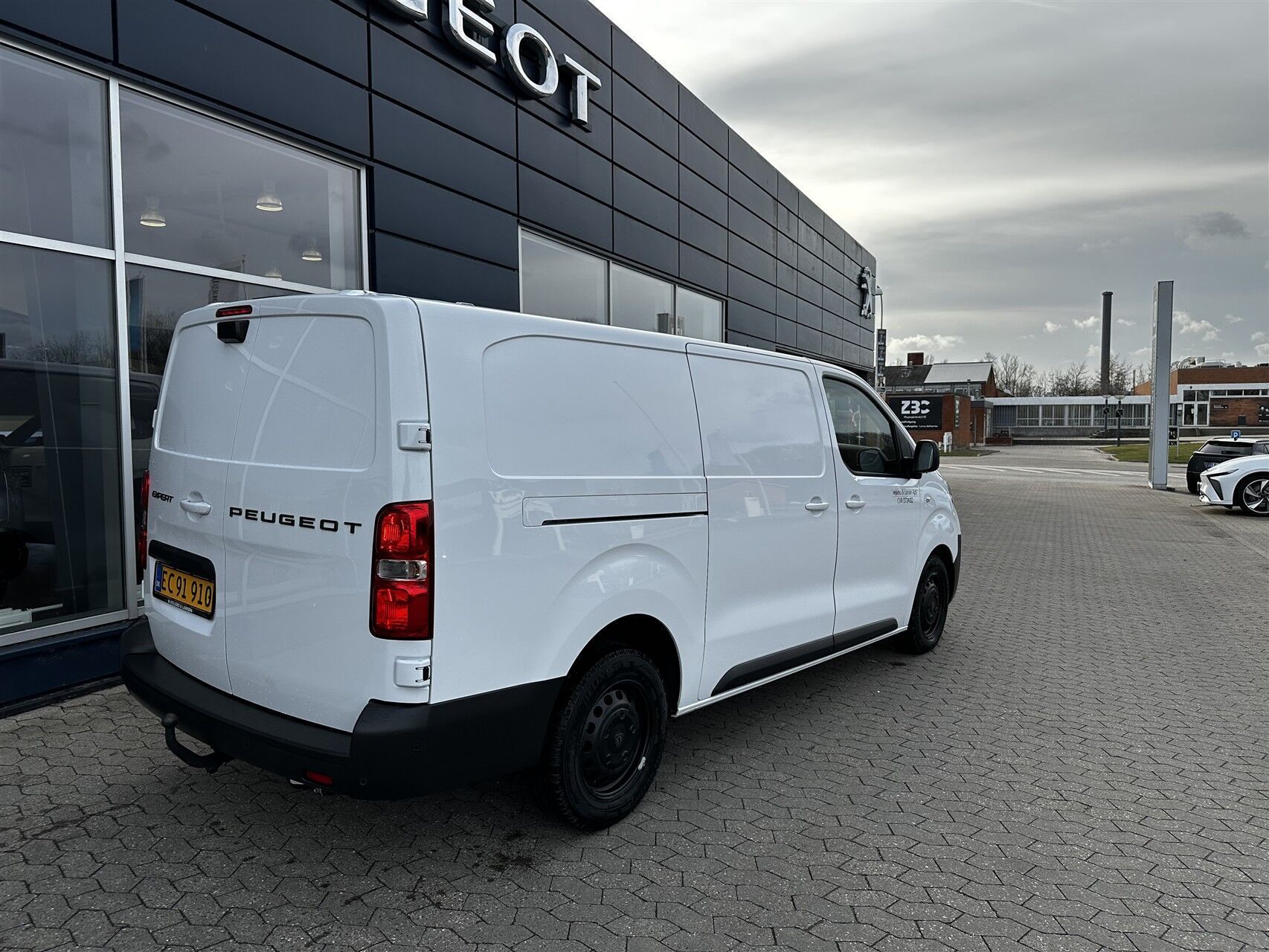 Peugeot Expert 2,0 L3 BlueHDi Premium EAT8 177HK Van 8g Aut.