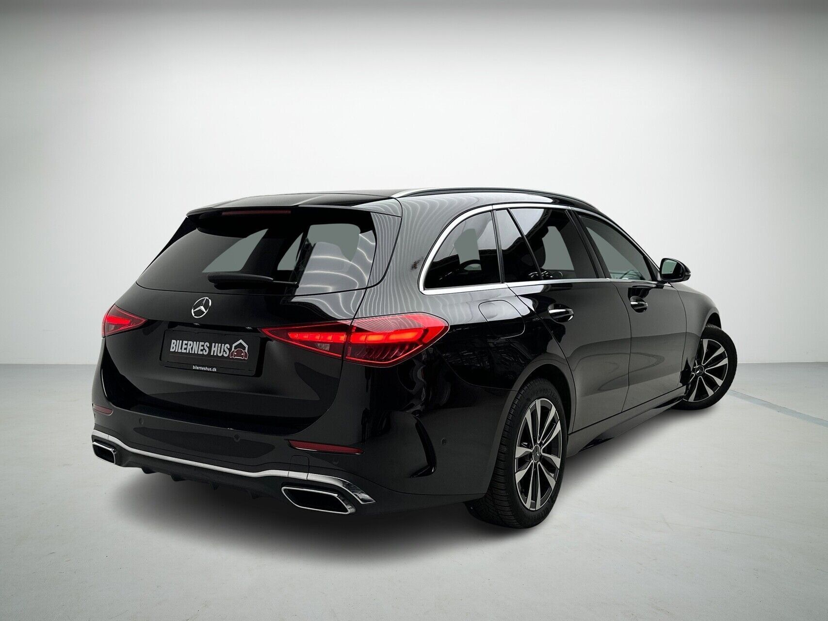 Mercedes C300 e 2,0 T Plugin-hybrid Premium 9G-Tronic 313HK Stc Aut.