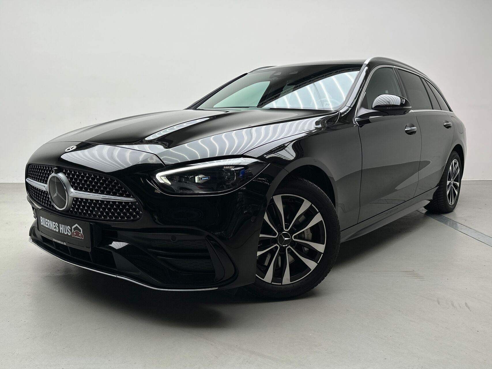 Sort Mercedes C300 e fra 2022