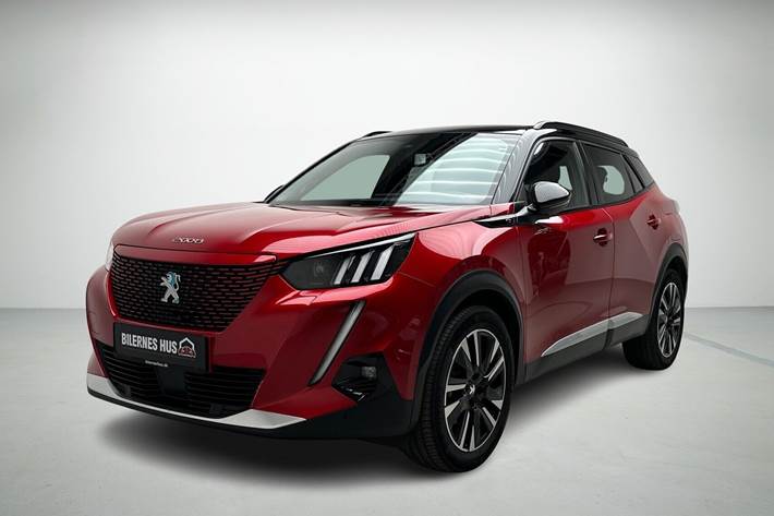 Rød Peugeot e-2008 fra 2021