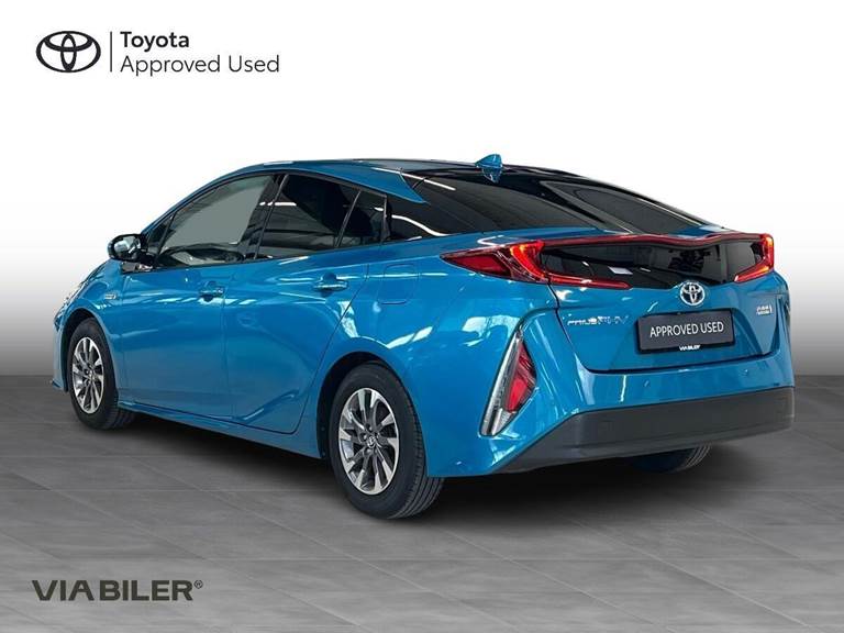 Toyota Prius 1,8 Plug-in Plugin-hybrid H4 122HK 5d Aut.