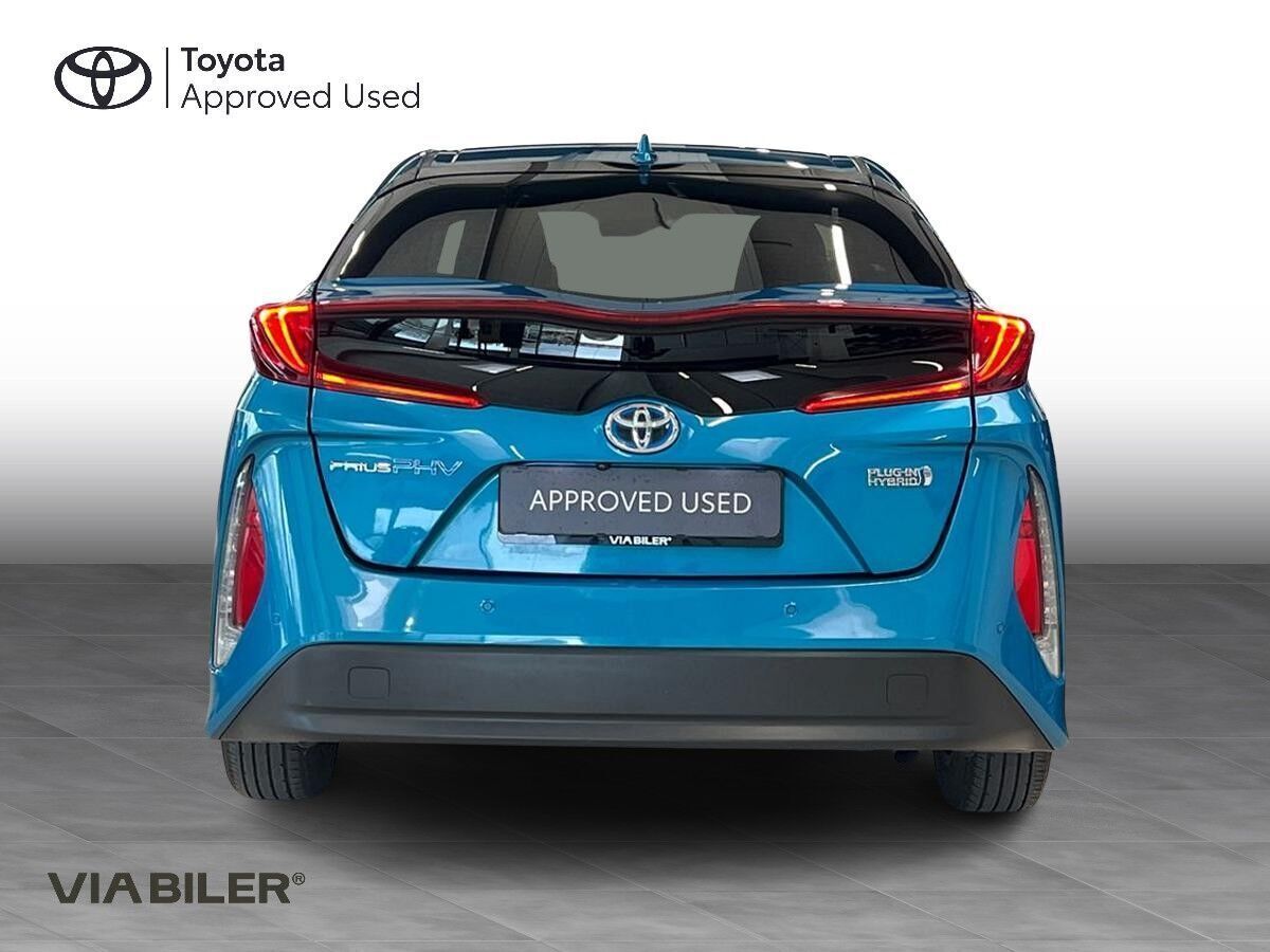 Toyota Prius 1,8 Plug-in  Plugin-hybrid H4 122HK 5d Aut.