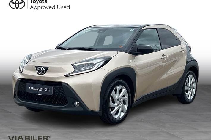 Grå Toyota Aygo X fra 2022