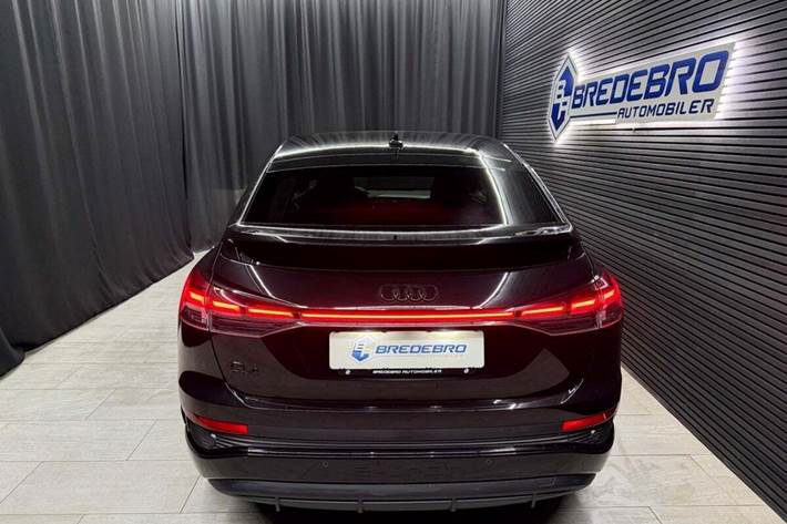 Sort Audi Q4 e-tron fra 2024