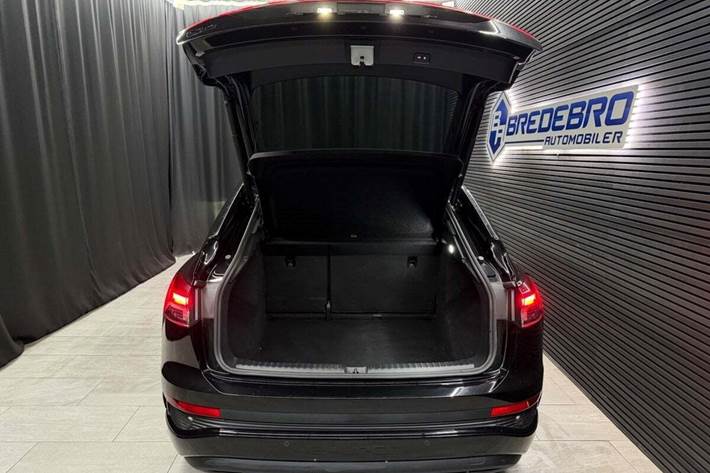 Sort Audi Q4 e-tron fra 2024