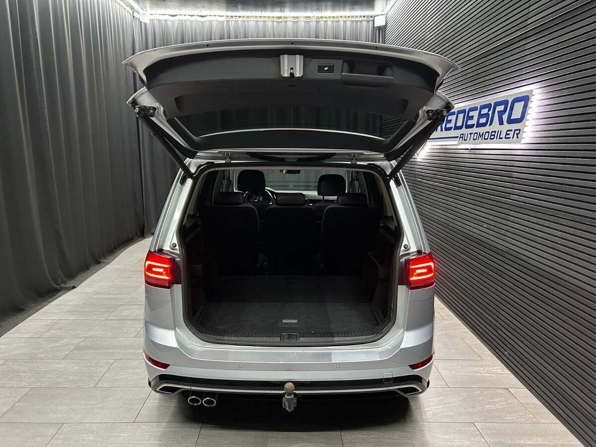 VW Touran 2,0 TDi 190 R-line DSG
