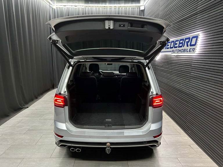 VW Touran 2,0 TDi 190 R-line DSG