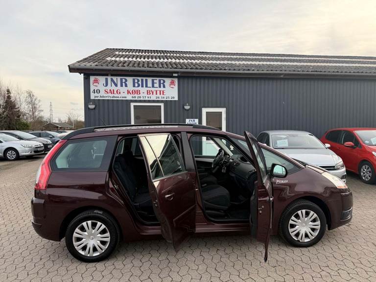Citroën Grand C4 Picasso 2,0 16V VTR+ E6G 7prs