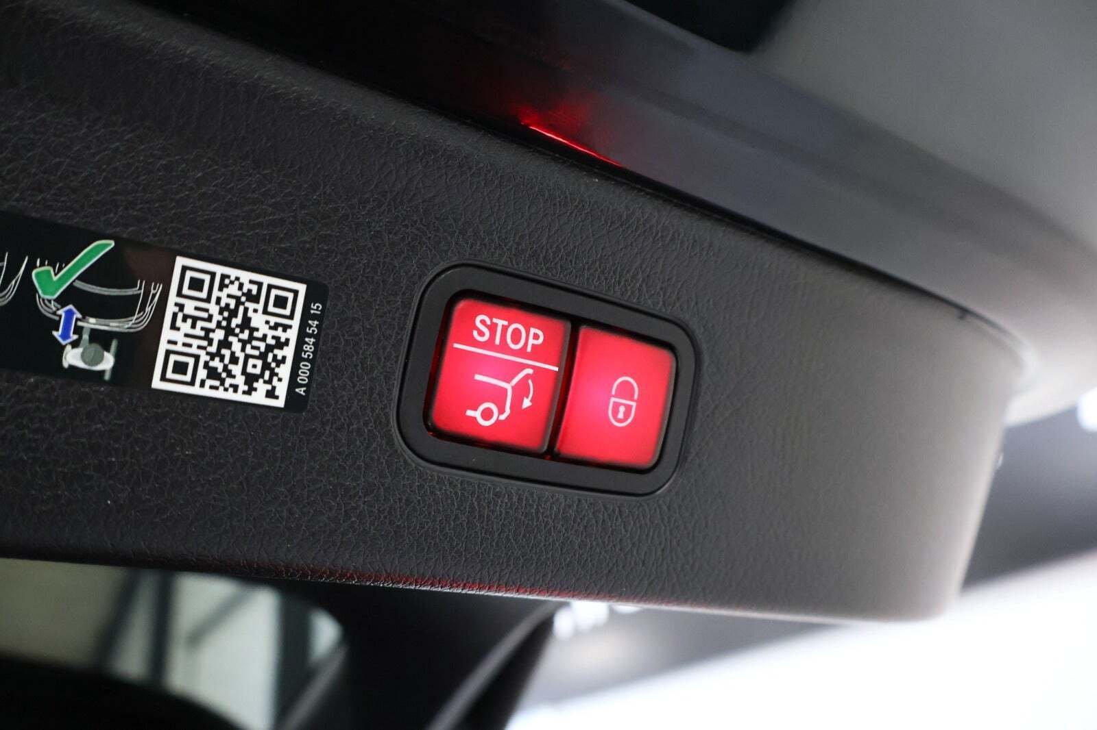 Grøn Mercedes EQE500 SUV fra 2023