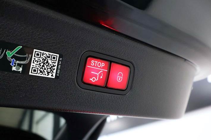 Grøn Mercedes EQE500 SUV fra 2023