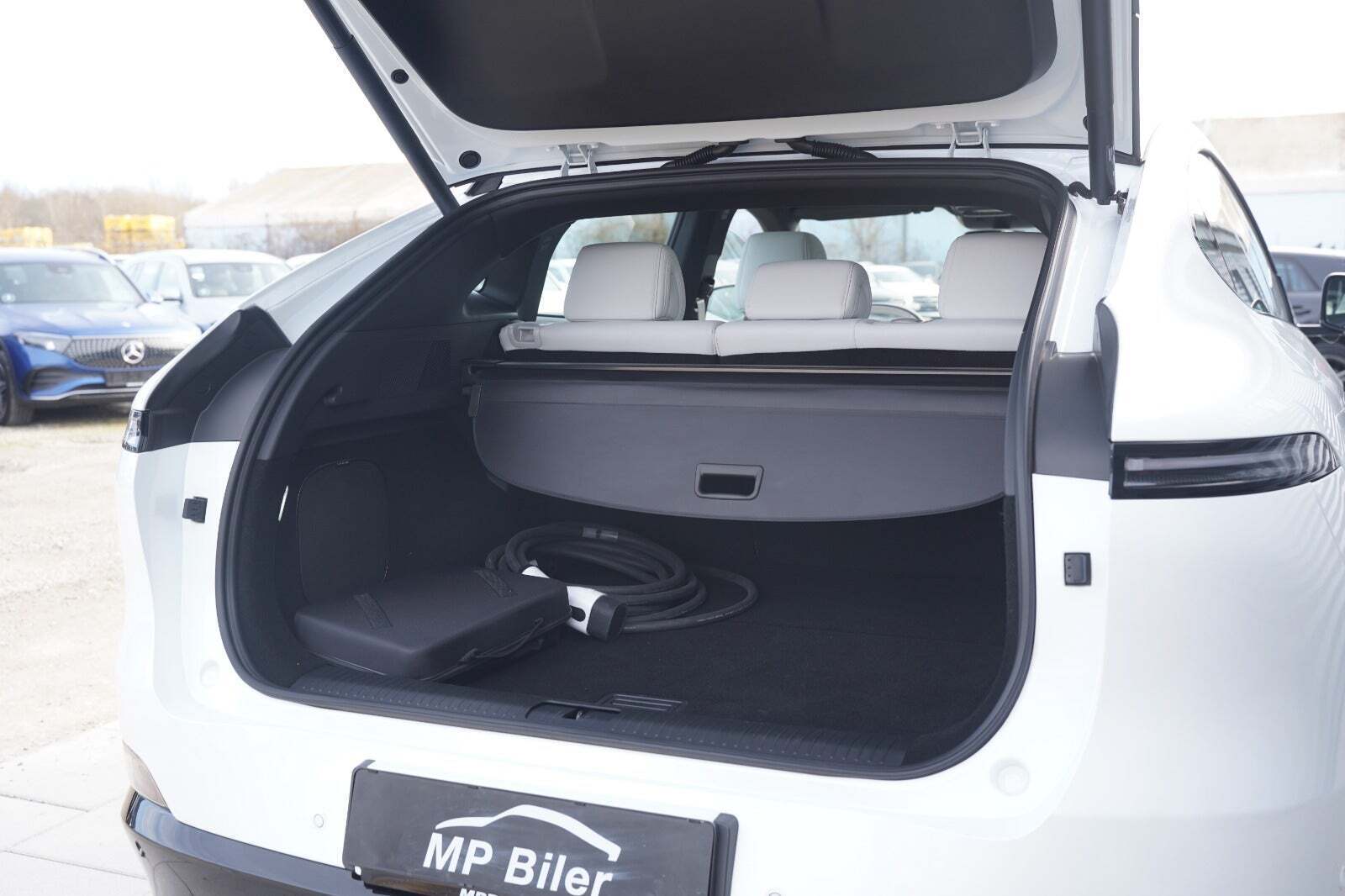 Hvid Xpeng G6 fra 2024