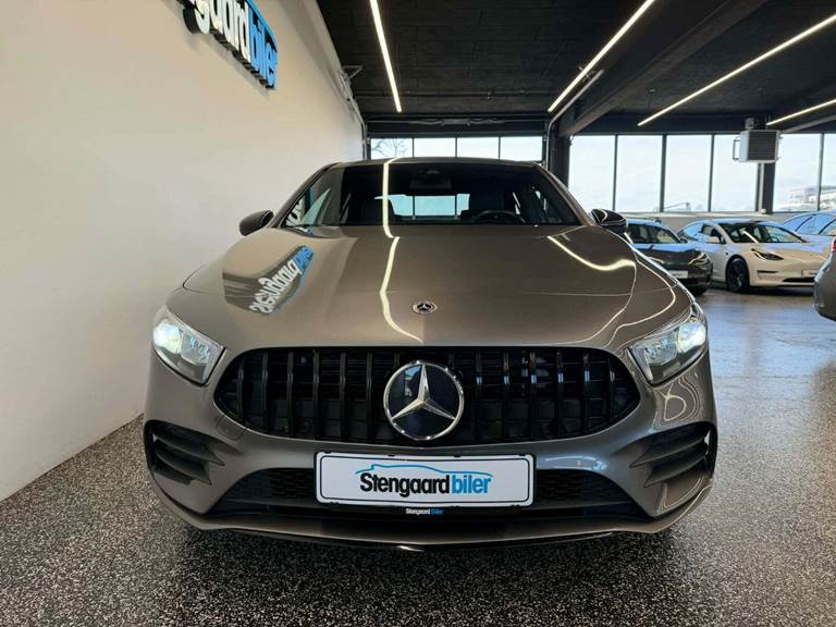 Mercedes A250 e 1,3 AMG Line Night Edition aut.
