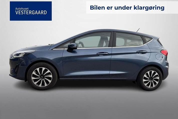 Blå Ford Fiesta fra 2022