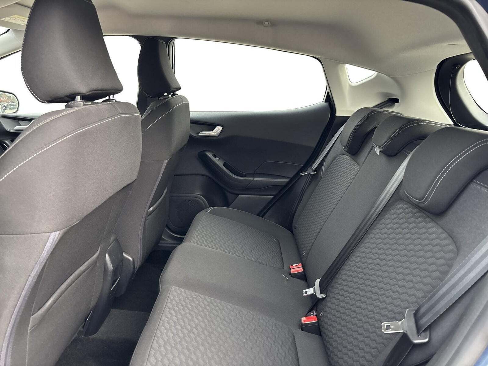 Ford Fiesta 1,0 EcoBoost mHEV Titanium