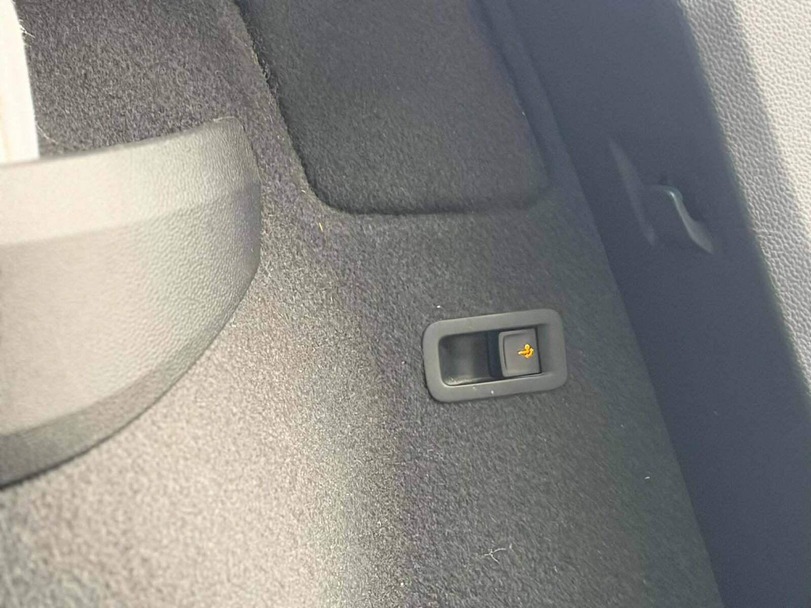 Grå Skoda Karoq fra 2020