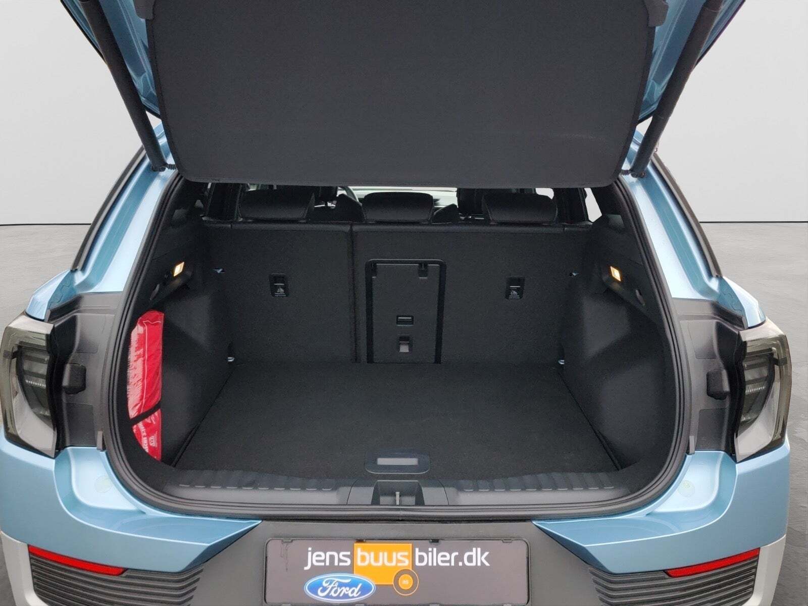 Ford Explorer 77 Select Extended Range