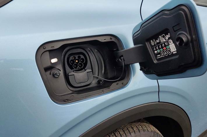 Blå Ford Explorer fra 2024