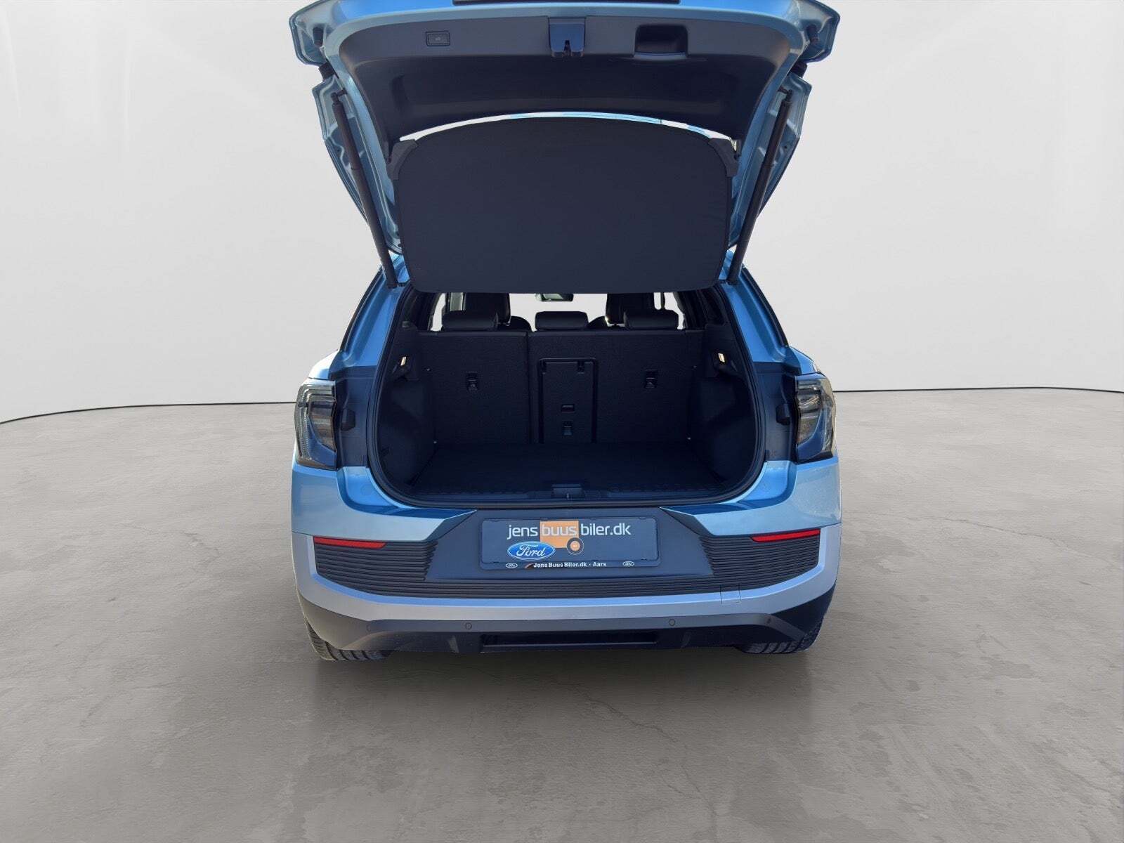 Ford Explorer 77 Select Extended Range