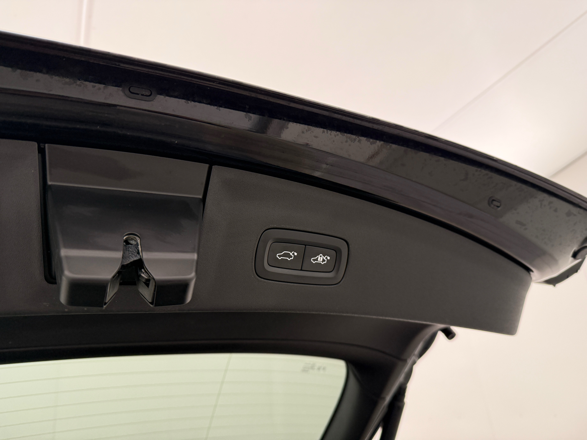 Sort Polestar 2 fra 2023