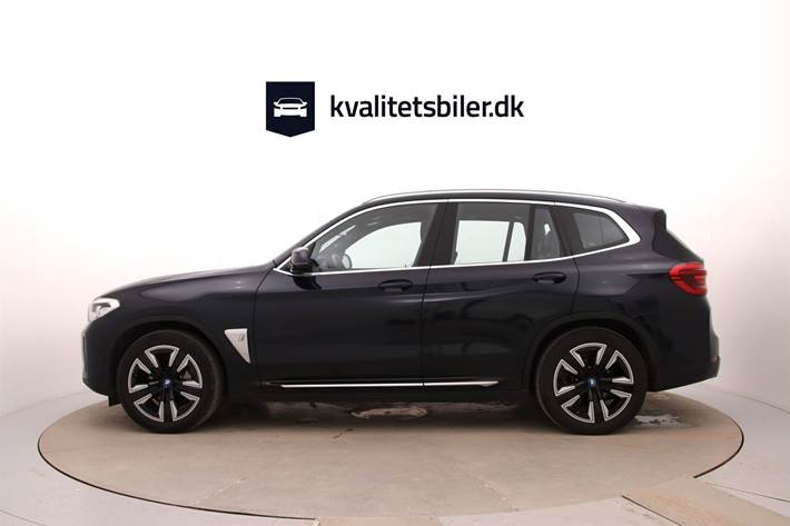 Sort BMW iX3 fra 2021