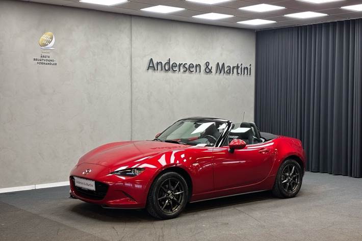 Rød Mazda MX-5 fra 2017
