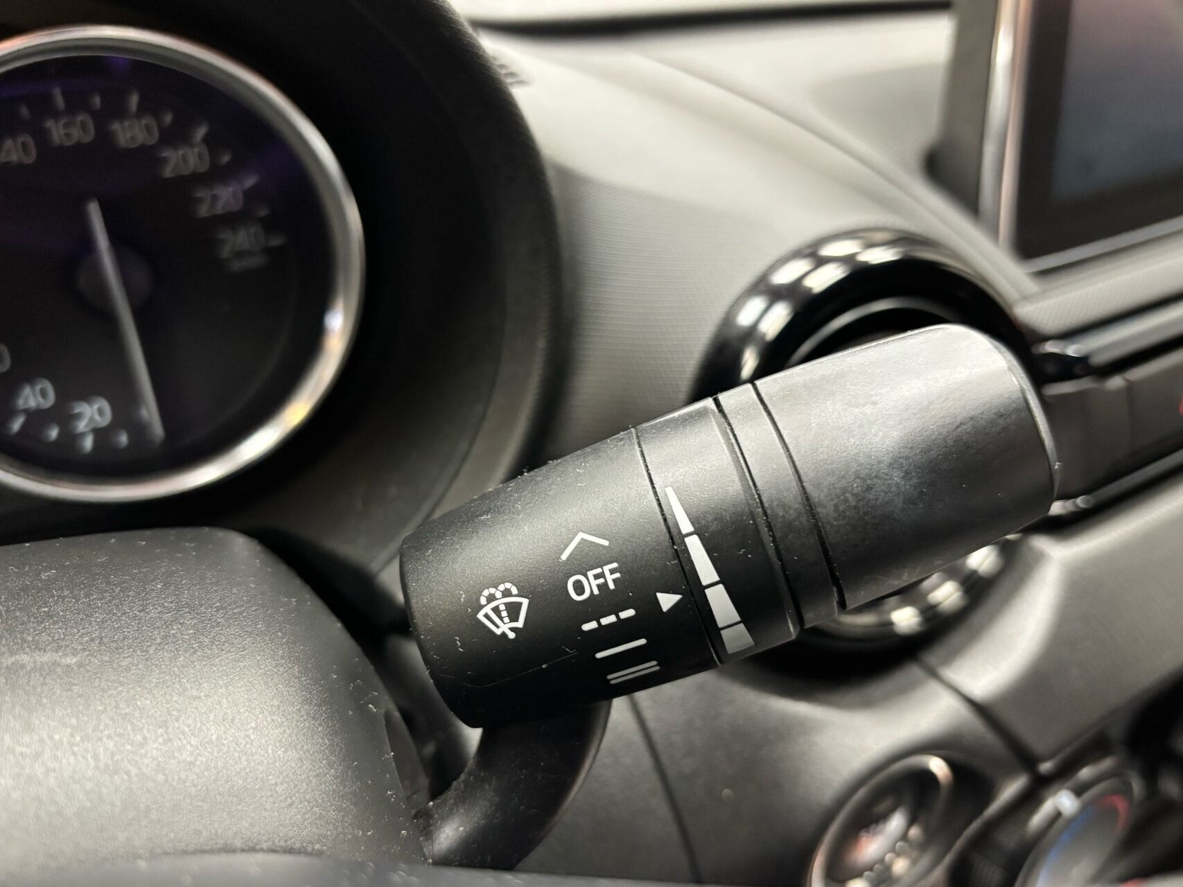 Rød Mazda MX-5 fra 2017