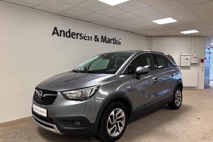 Grå Opel Crossland X fra 2018