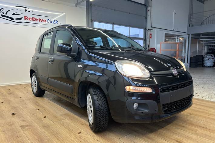 Sort Fiat Panda fra 2012