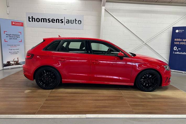 Rød Audi A3 fra 2016