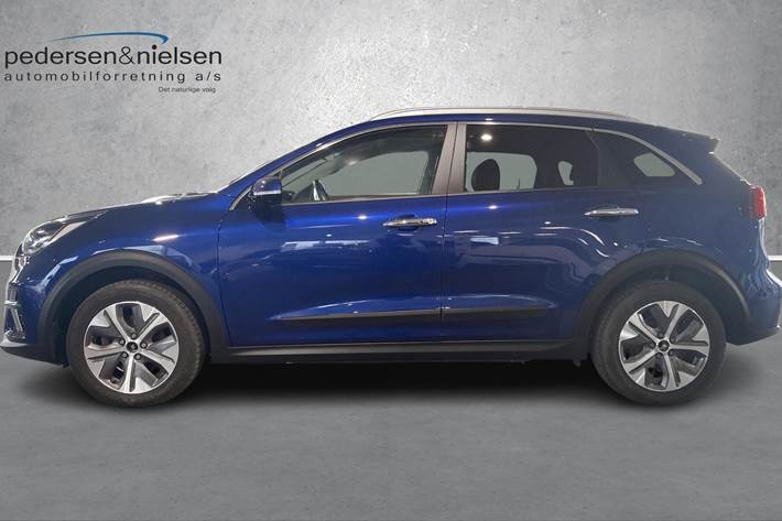 Blå Kia e-Niro fra 2021