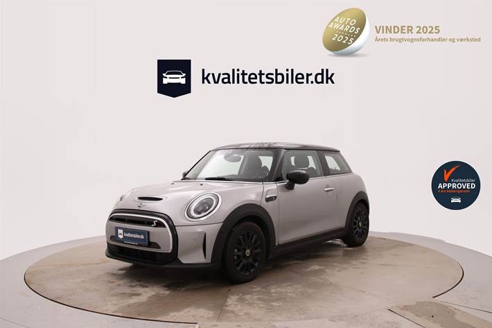 Sølv Mini Cooper fra 2023
